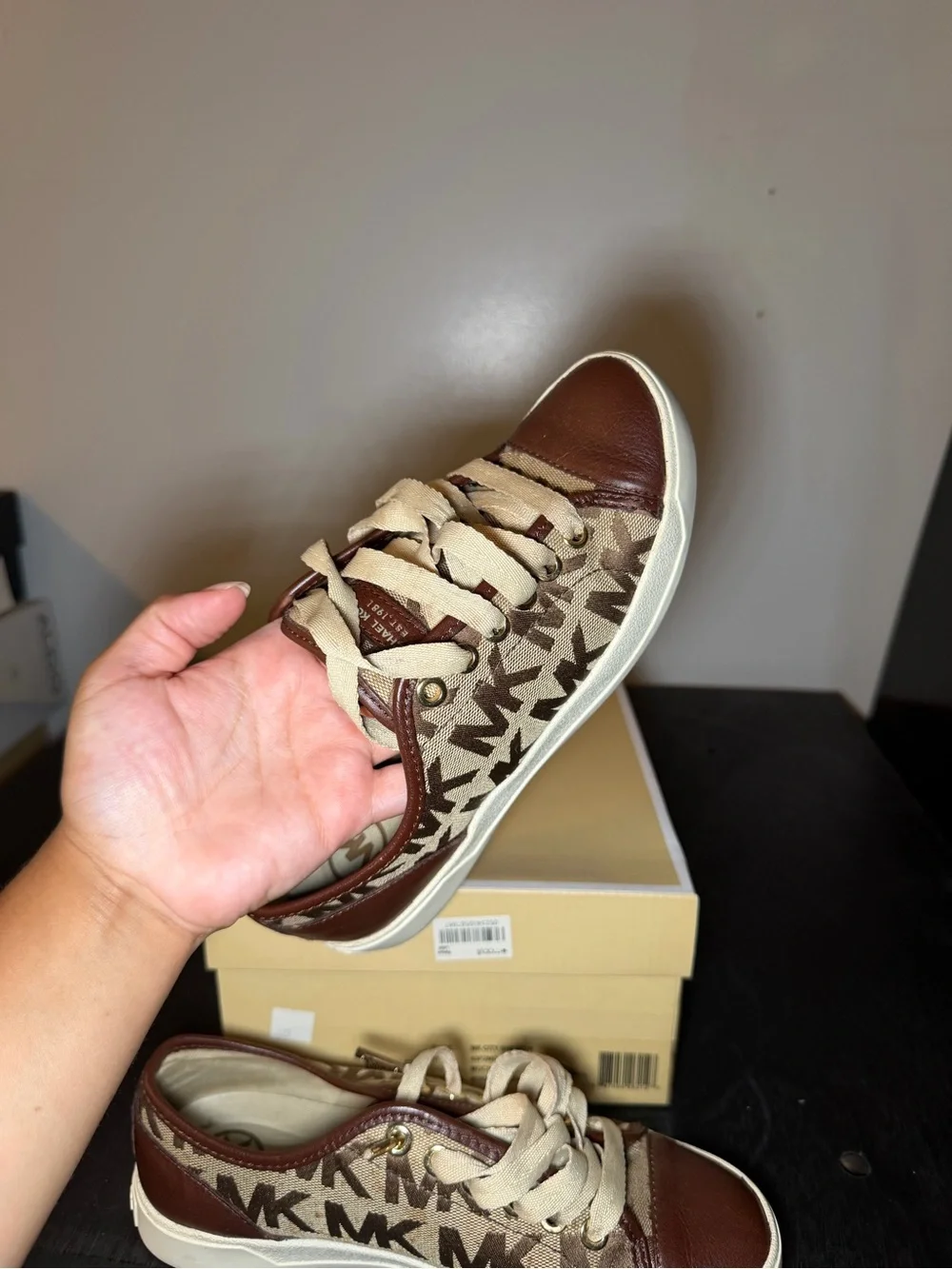Michael Kors - MK City Sneakers